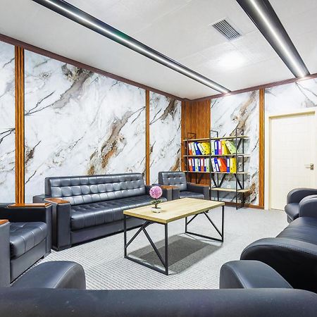 Rich Park Hotel Tashkent Bagian luar foto