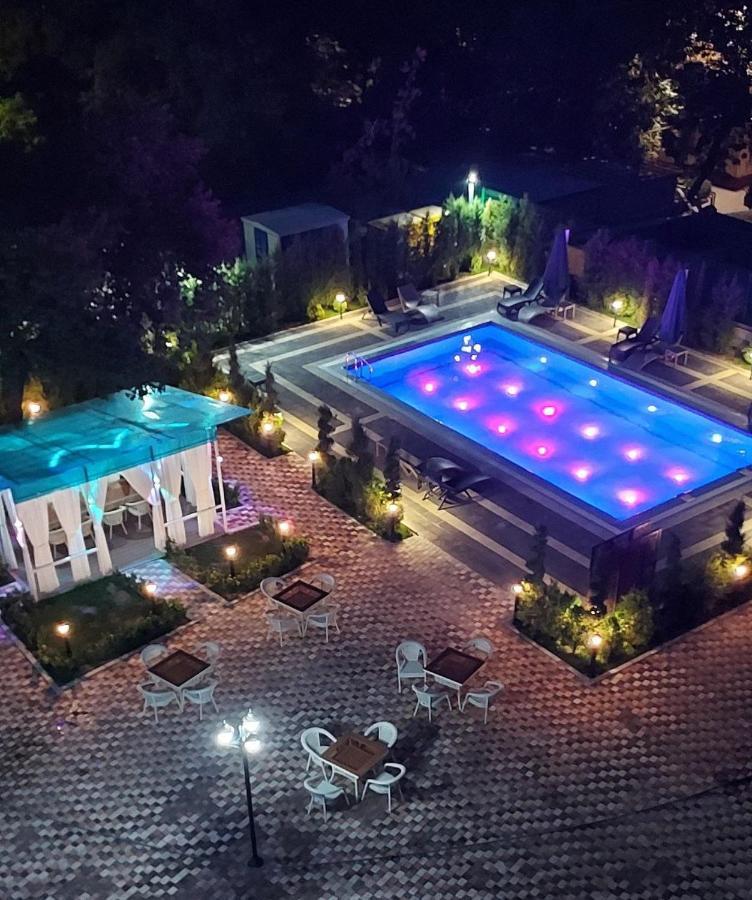 Rich Park Hotel Tashkent Bagian luar foto