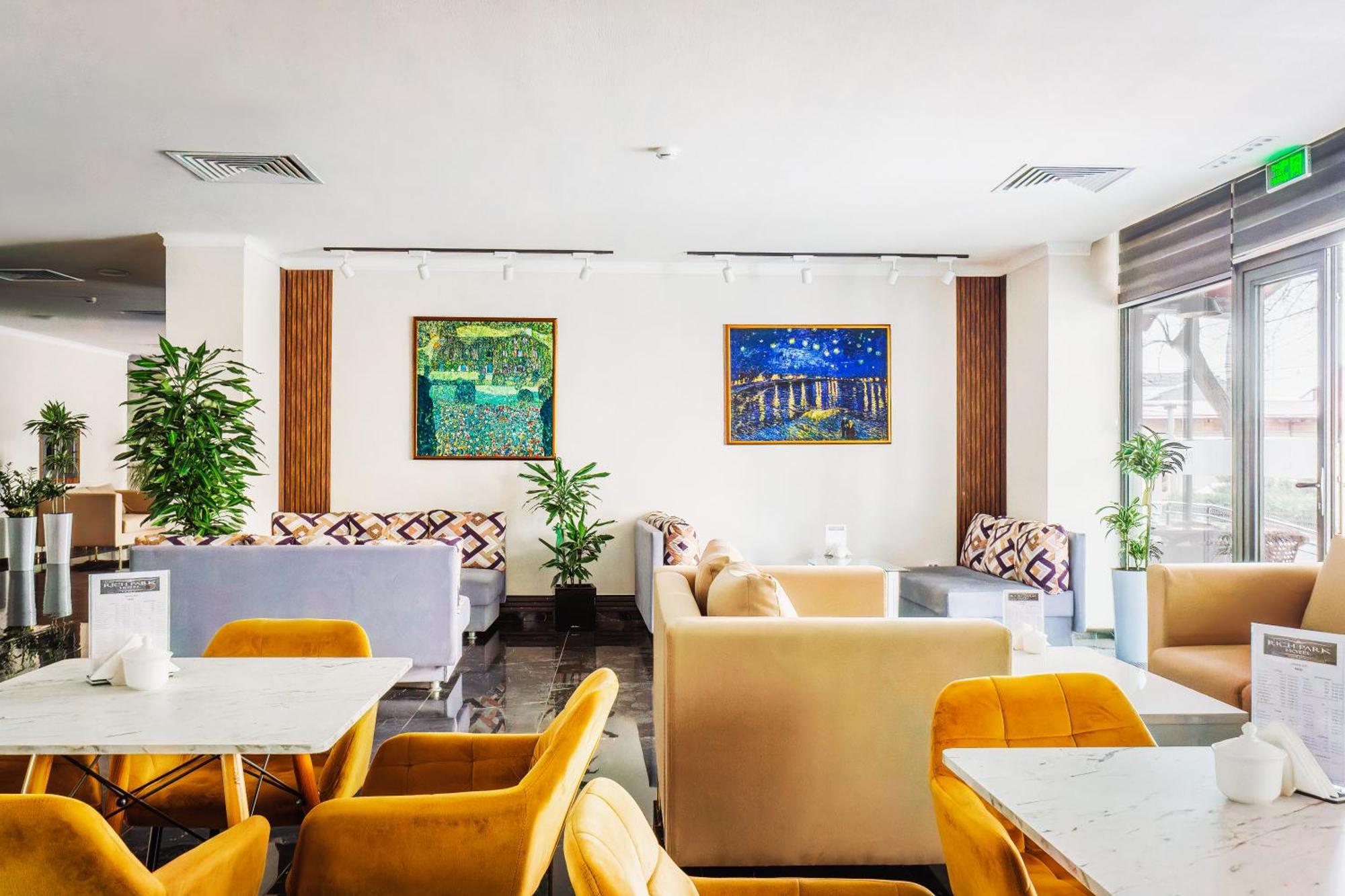 Rich Park Hotel Tashkent Bagian luar foto