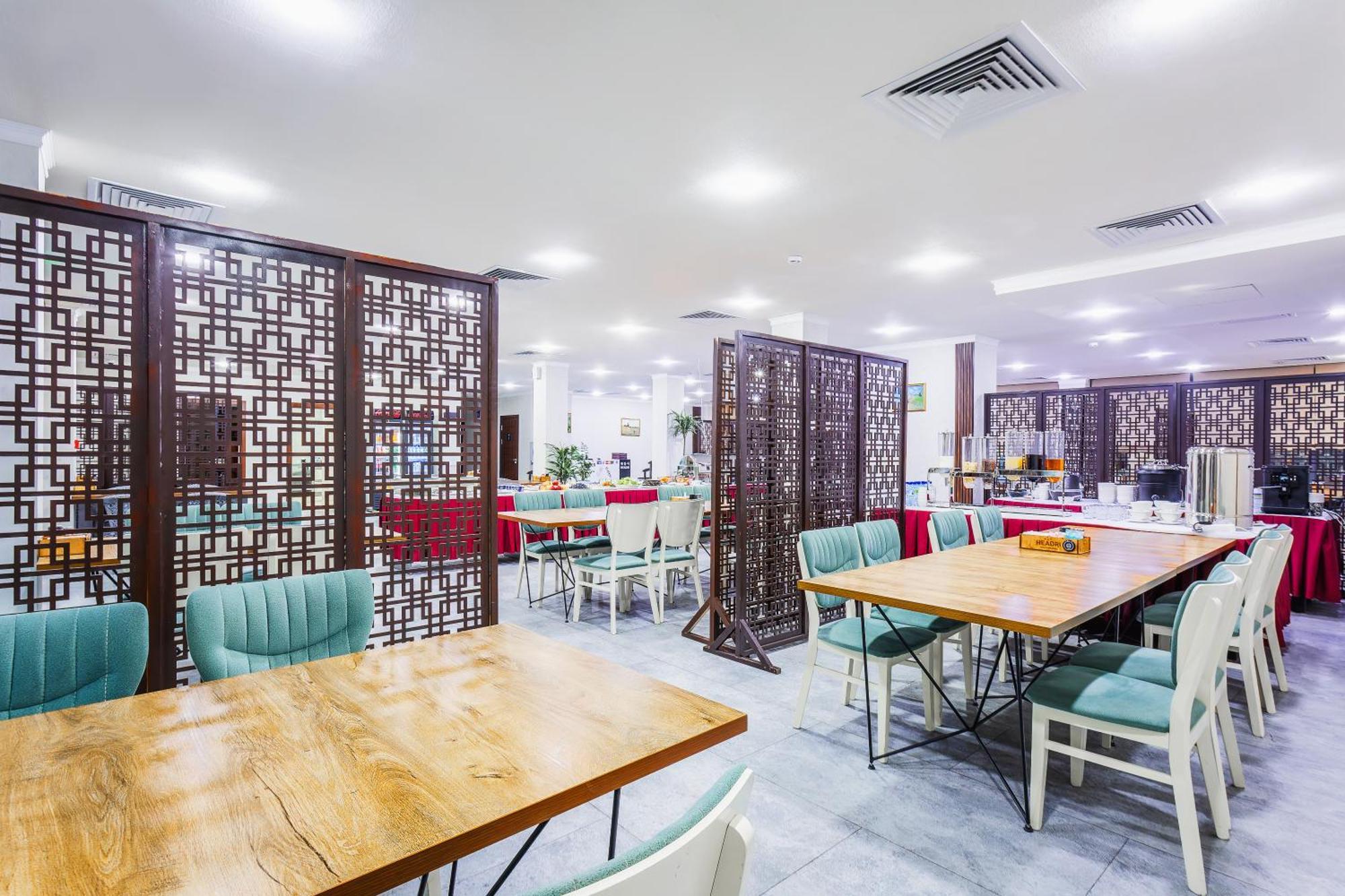 Rich Park Hotel Tashkent Bagian luar foto