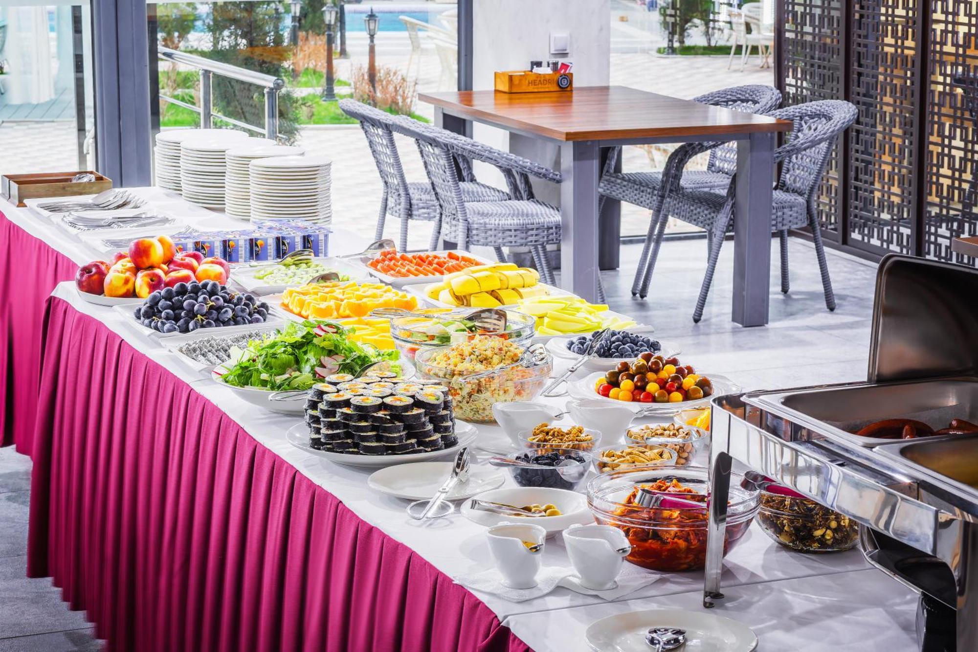 Rich Park Hotel Tashkent Bagian luar foto